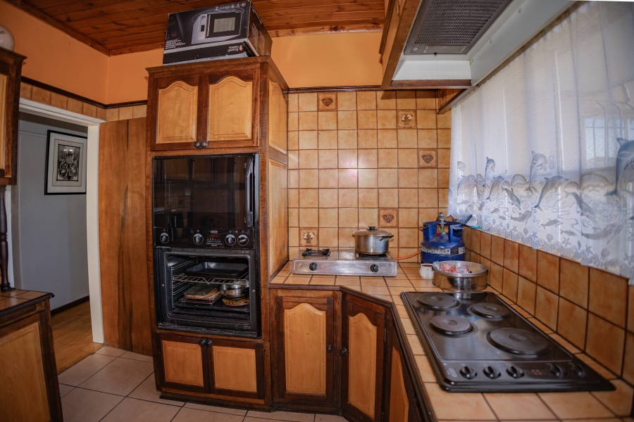 4 Bedroom Property for Sale in Avondale Western Cape
